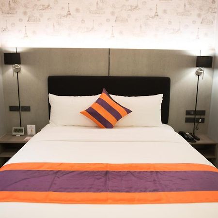 Studio Ekamai Bangkok Ngoại thất bức ảnh