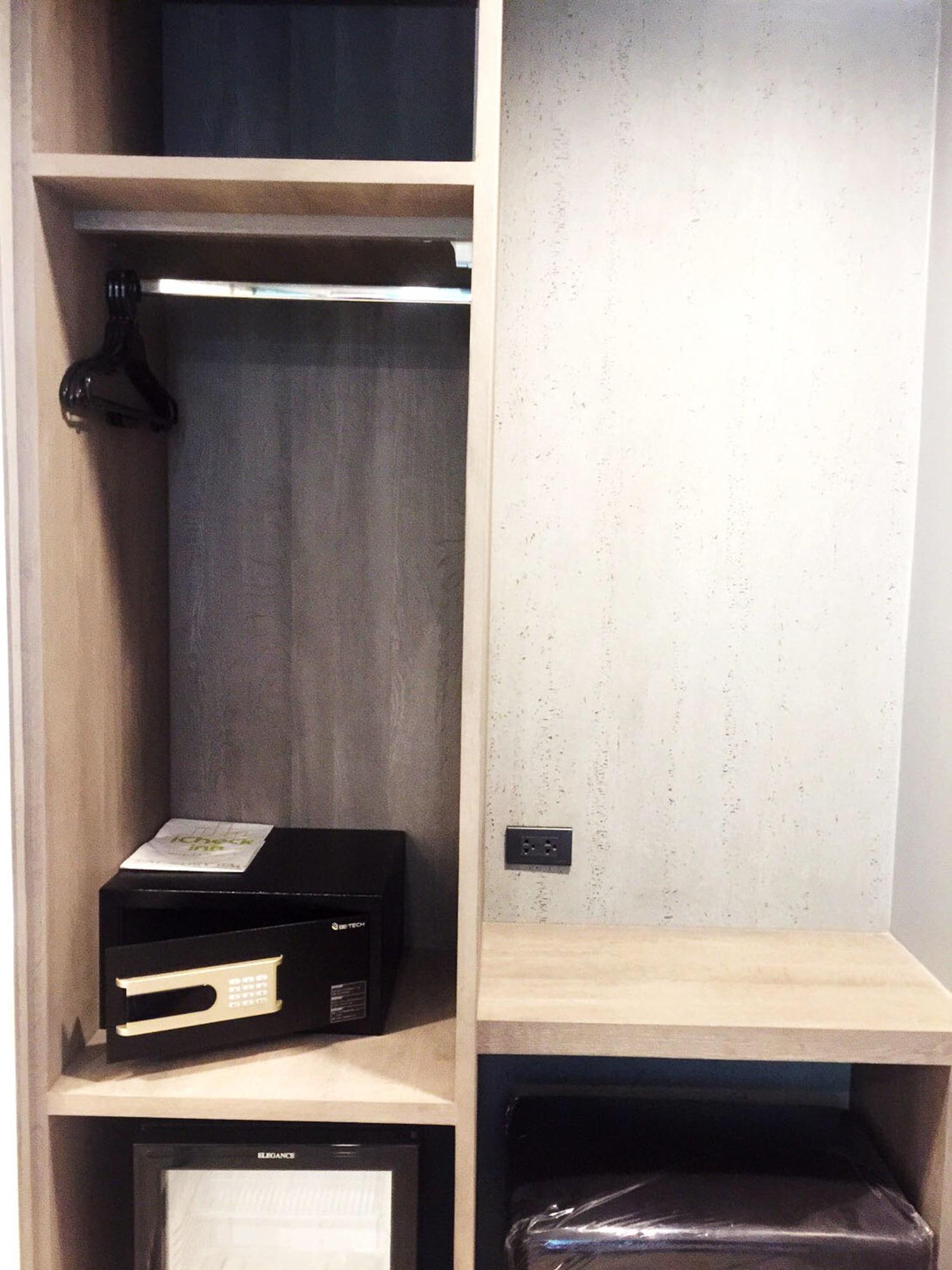Studio Ekamai Bangkok Ngoại thất bức ảnh
