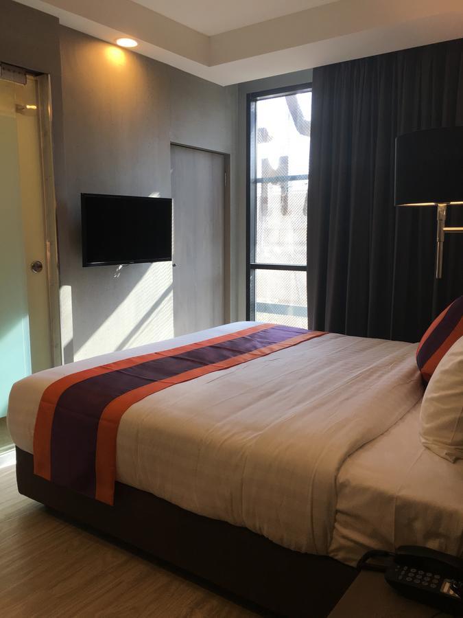 Studio Ekamai Bangkok Ngoại thất bức ảnh