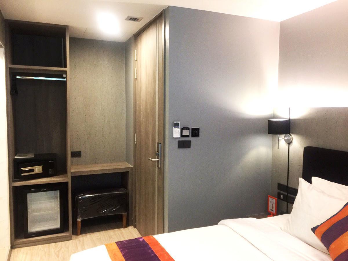 Studio Ekamai Bangkok Ngoại thất bức ảnh